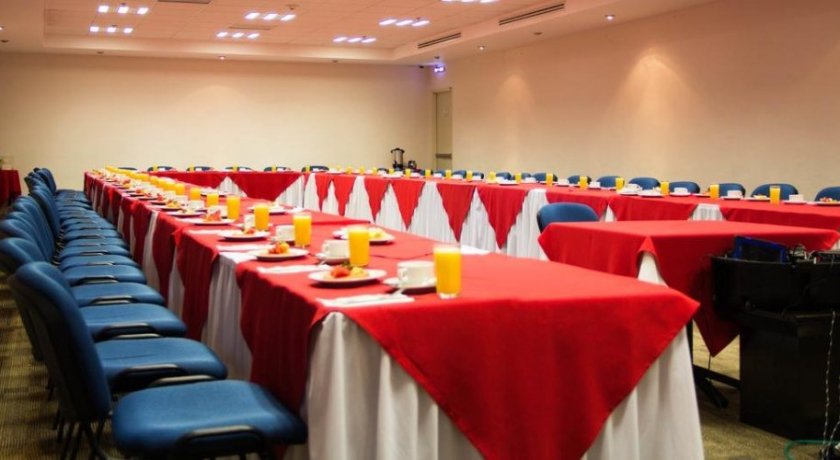 Гостиница Zolotyie Peski Hotel Анапа